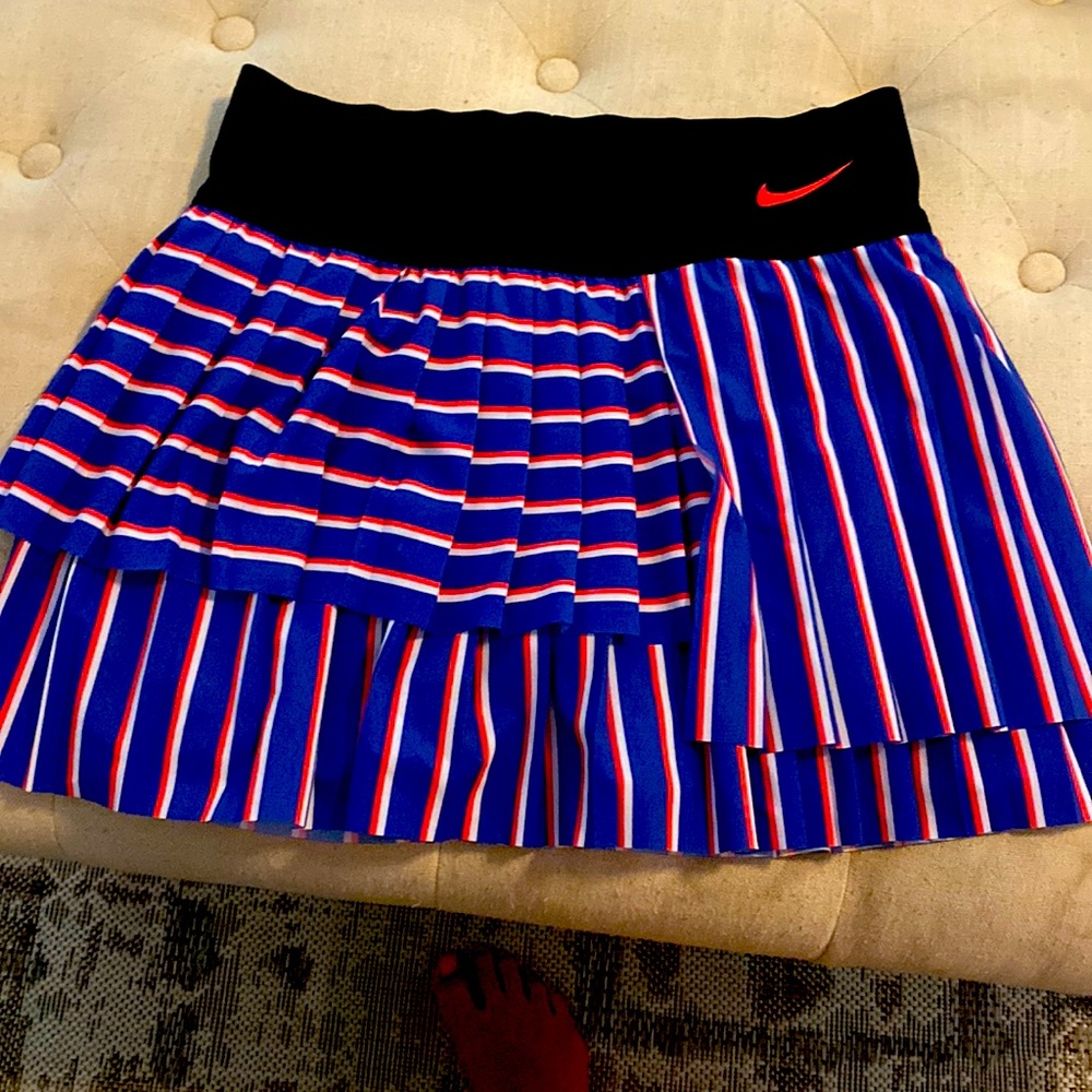 Nike tennis skort